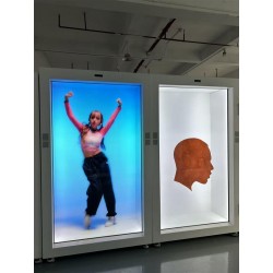 HOLOBOX 86" / INTERACTIVE